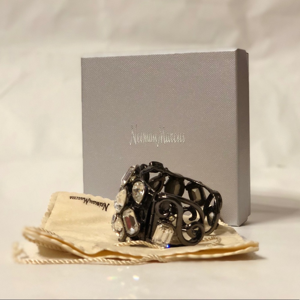 Nieman Marcus Real Crystal Cuff Bracelet - Picture 4 of 5